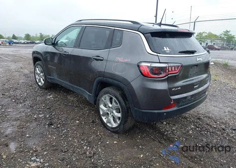 2022 Jeep Compass Limited 4X4 из США, поврежденный, VIN 3C4NJDCB0NT132239